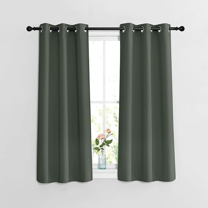 NICETOWN Bedroom Blackout Curtains & Drapes