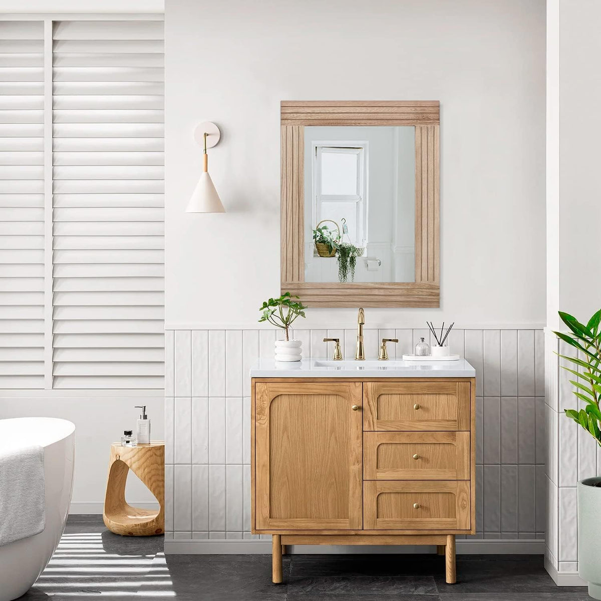 Rectangle Mirror Retro Wooden Wall-Mounted Mirrors Farmhouse Bedroom Bathroom Vanity Entrance Decorative Antique Hanging Mirror Large 20"x16"