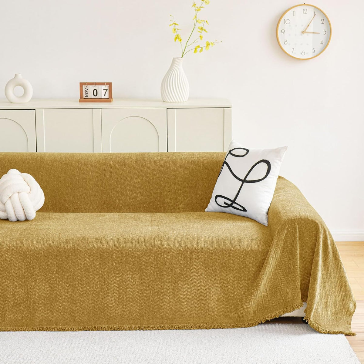 hyha Couch Cover for Dogs, Boho Sofa Covers for 3 Cushion Couch Washable, Chenille Sofa Slipcover for Pets, Soft Loveseat Sectional Couch Throw Blankets with Tassels (Yellow, 71x118 Inch)