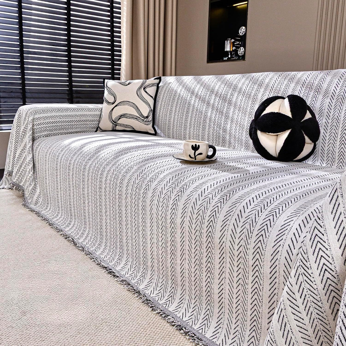 Nobildonna Sofa Cover Washable Soft Thicken Chenille Couch Cover with Tassel,Waterproof Sofa Slipcover for 2-3 Cushion Couch,Sectional Sofa,L-Shaped Furniture Protector Pet-Friendly,Beige 91"x118"