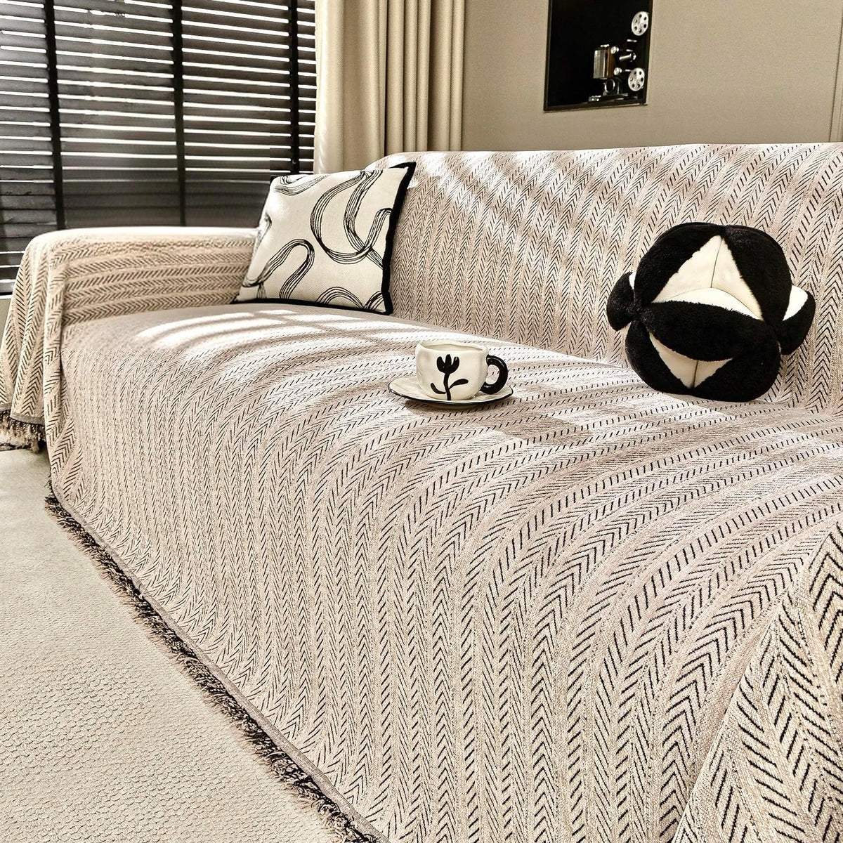 Nobildonna Sofa Cover Washable Soft Thicken Chenille Couch Cover with Tassel,Waterproof Sofa Slipcover for 3-4 Cushion Couch,Sectional Sofa,L-Shaped Furniture Protector Pet-Friendly,Brown 91"x150"